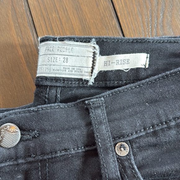 Free People Hi-Rise Sz 28 Black Jeans - Picture 2 of 5